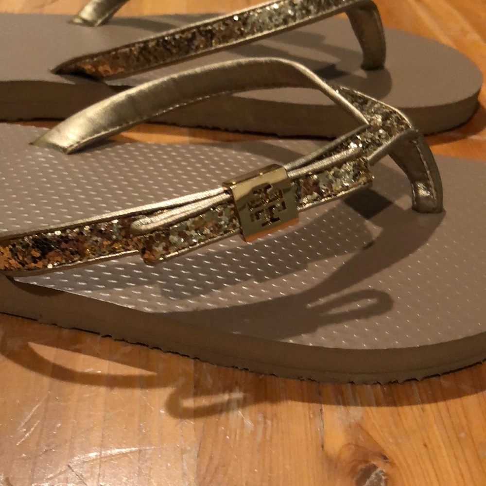 Tory Burch Thin Flip-Flops - Gold Glitter